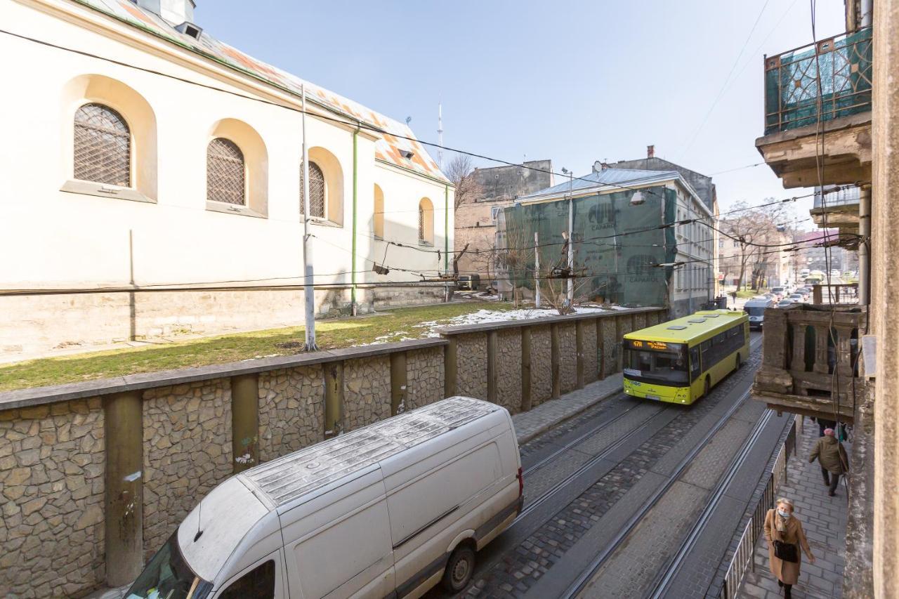 Квартира Студія Біля Оперного Театру По Вулиці Гонти 4-3А Λβιβ Εξωτερικό φωτογραφία